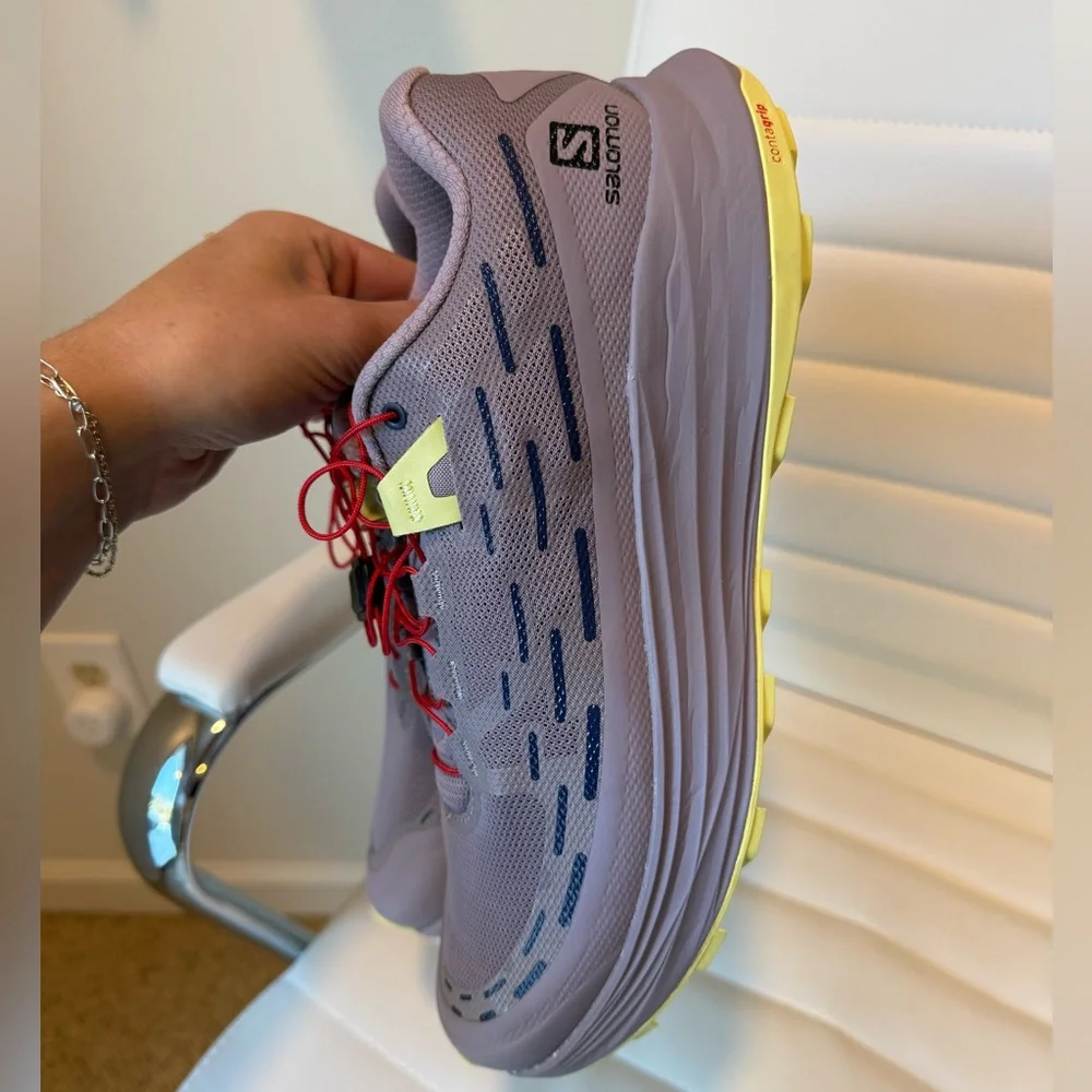 Women’s Salomon Ultra Glide Running Shoes, size 9.5 - Picture 6 of 10